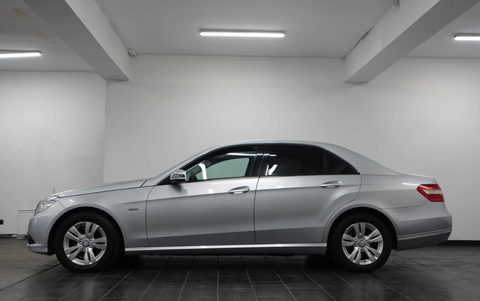 Mercedes-Benz Klasa E cena 49900 przebieg: 319107, rok produkcji 2009 z Niemodlin małe 742